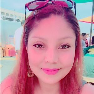 Meet your Posher, Mayra